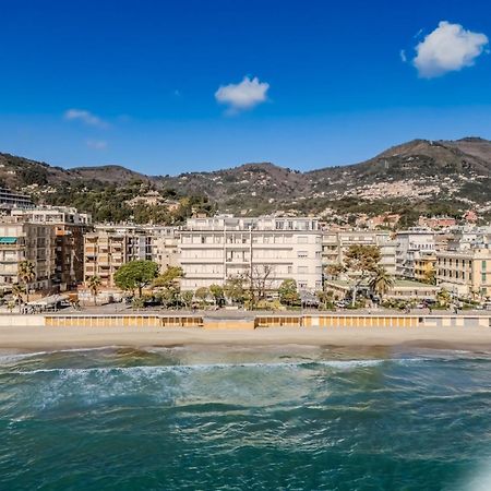 Hotiday Room Collection - Mediterranee Alassio Exterior foto