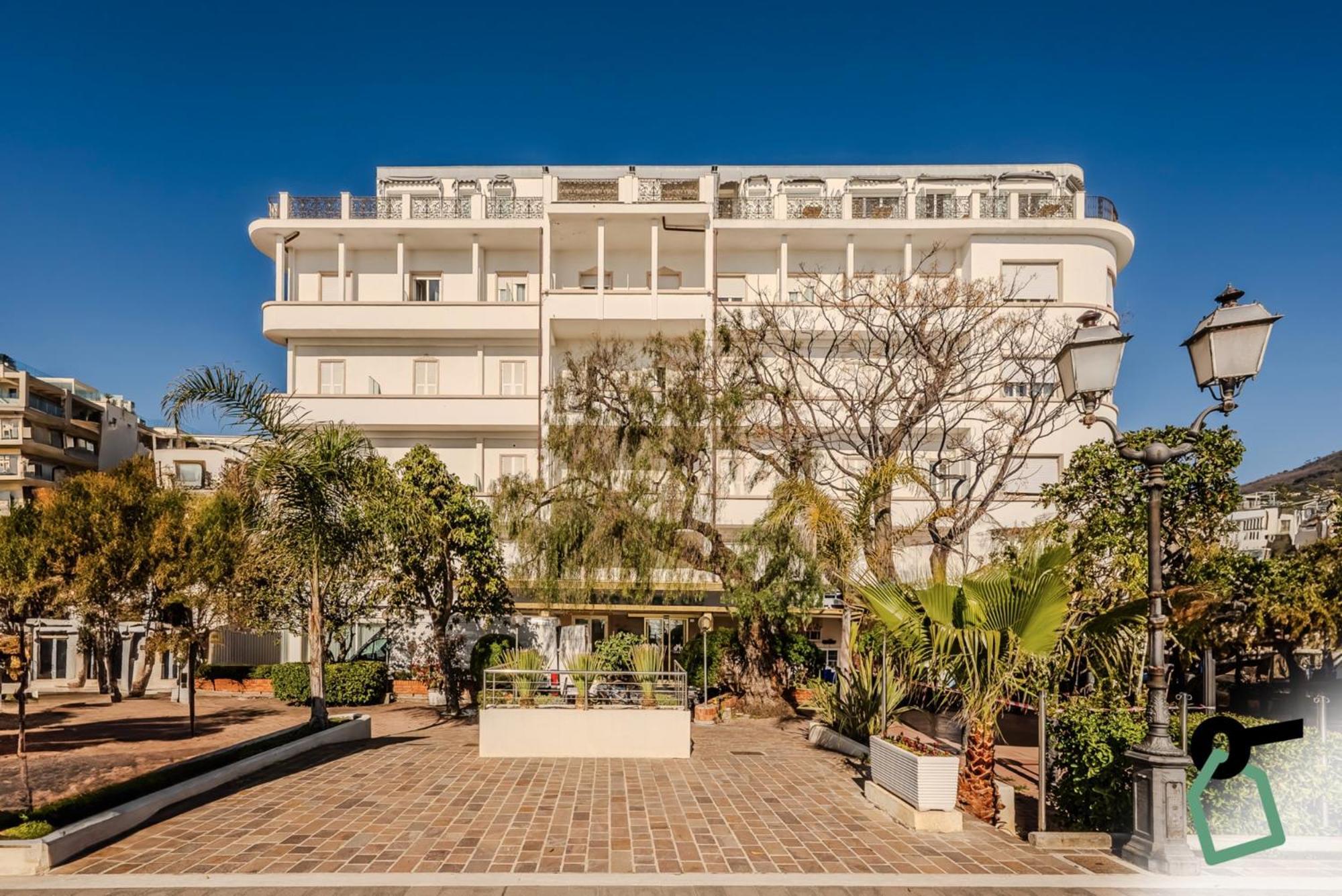 Hotiday Room Collection - Mediterranee Alassio Exterior foto